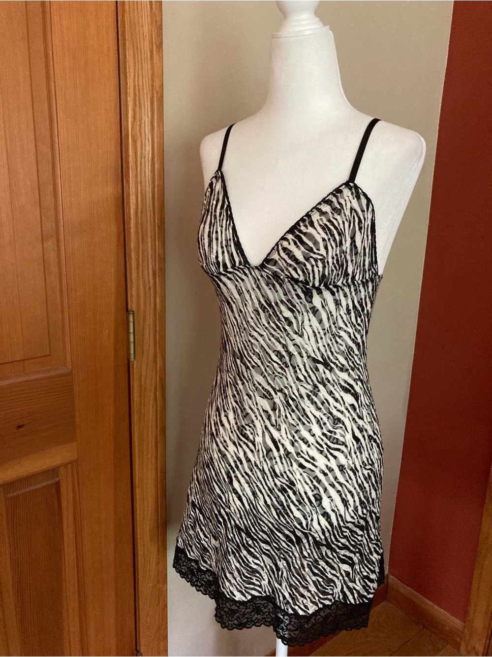 Vintage Y2K Victoria's Secret Black and White Zebra Slip Dress Lingerie Size S